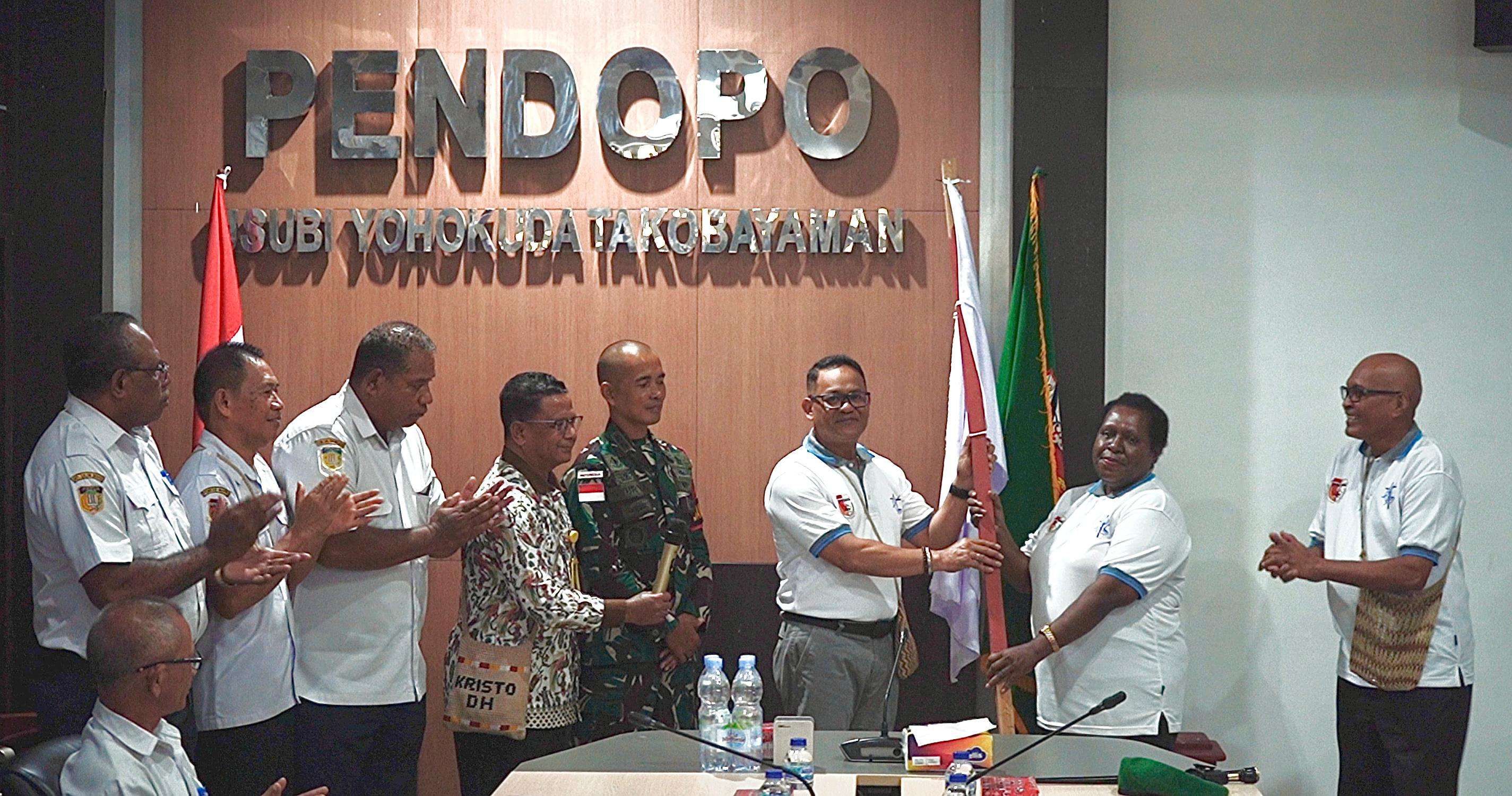 Pj. Bupati Mappi Lepas Kontingen PESPARAWI Kabupaten Mappi Tahun 2024