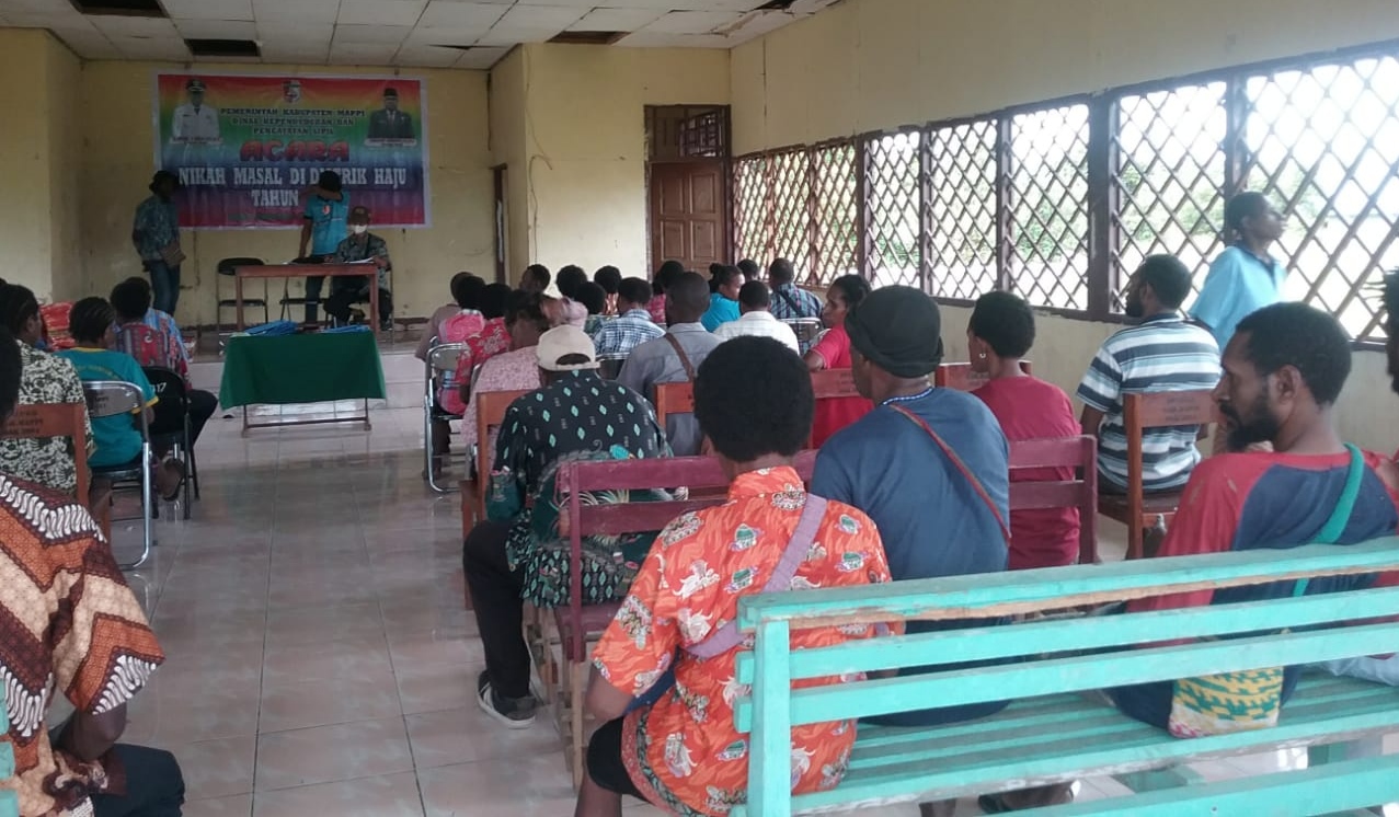 Pemkab Mappi Berikan Pelayanan Nikah Massal di 7 Distrik