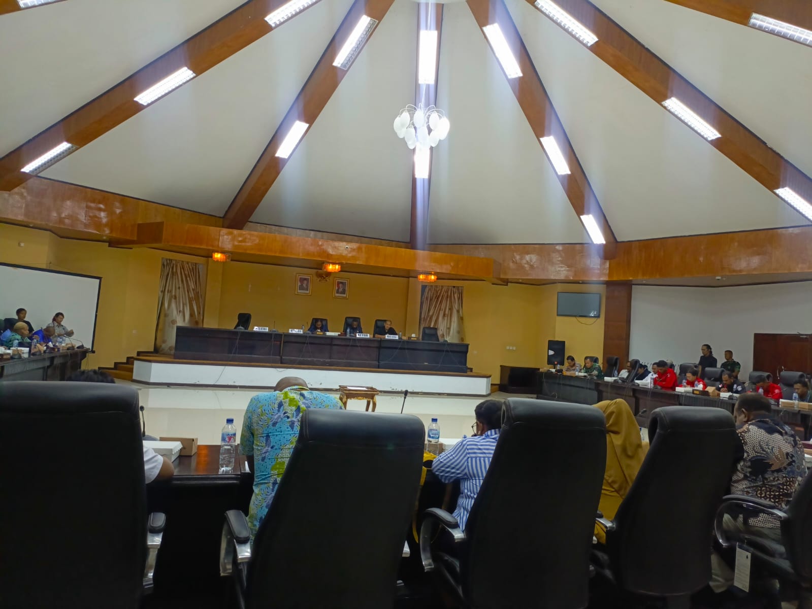 Aliansi Pemuda Mimika Bersatu Tolak Kenaikan Gaji dan Tunjangan Anggota DPRK