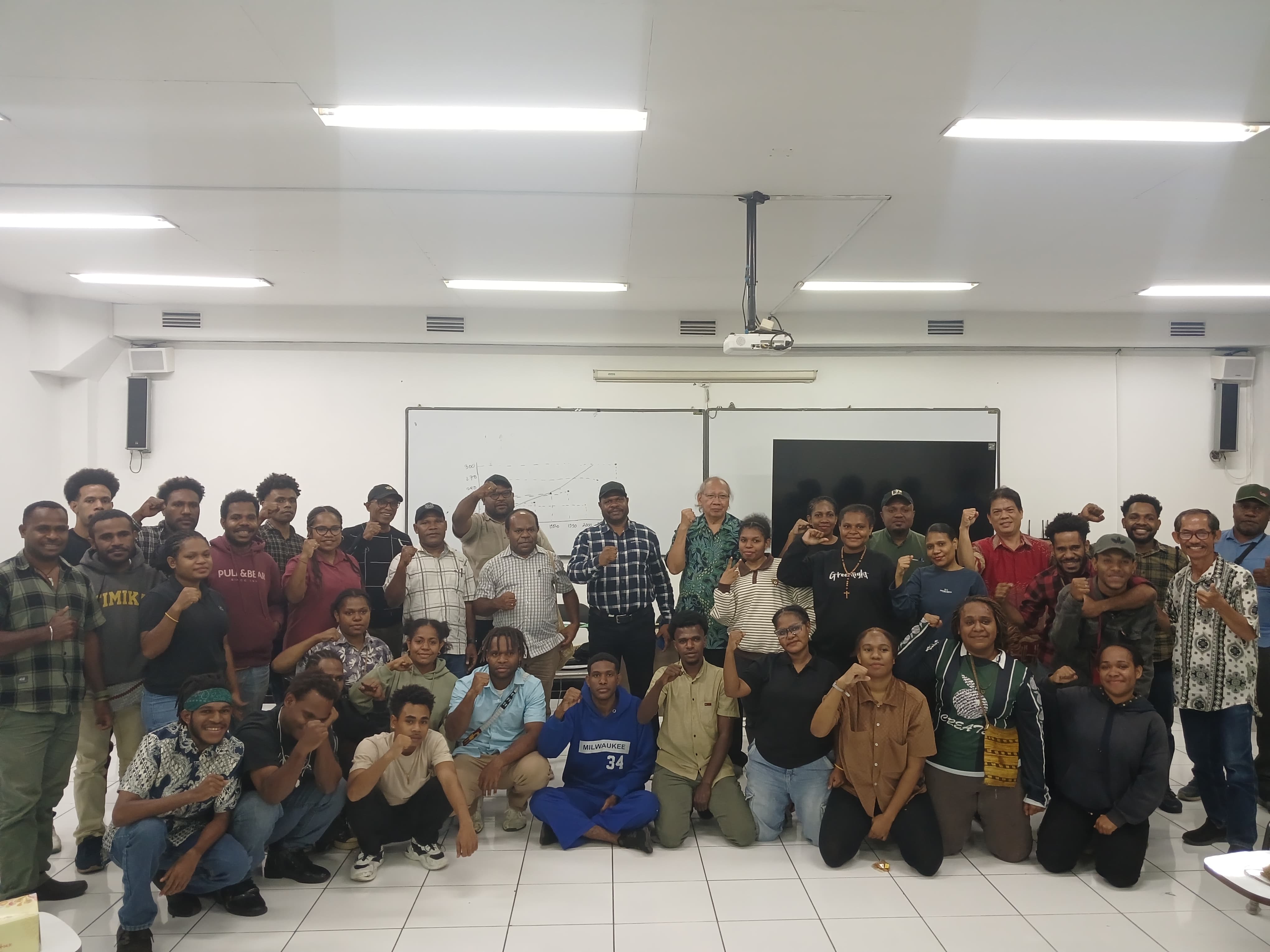 YPMAK Melakukan Monitoring dan Evaluasi Penerima Beasiswa di Unika Soegijapranata Semarang