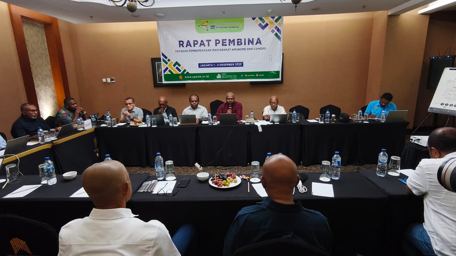 YPMAK Siapkan Mitra Pendamping Program, Mahasiswa Amungme dan Kamoro Berprestasi